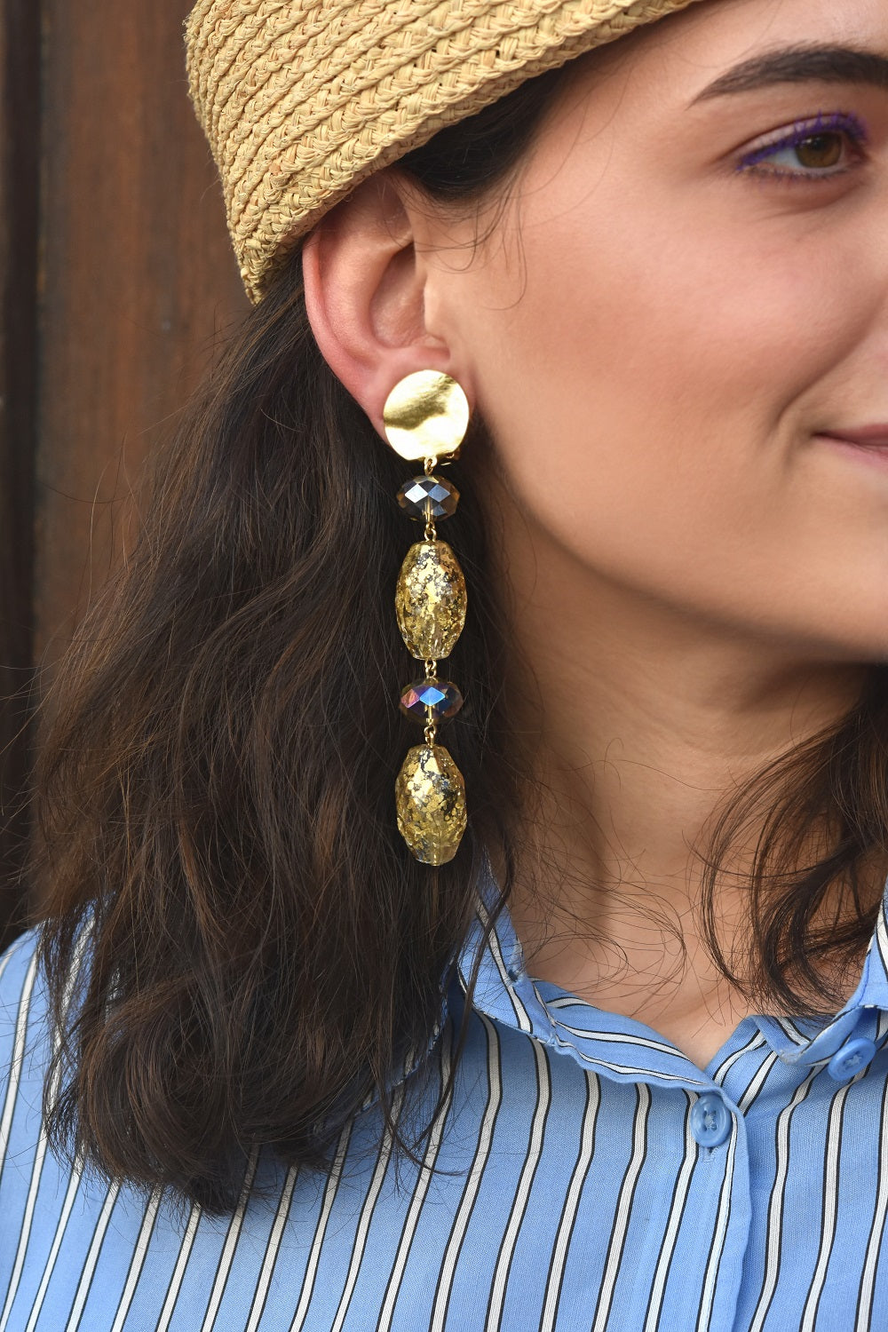 Stellina M – Boucles d'oreilles résine doré – Francine Bramli (vue 3)